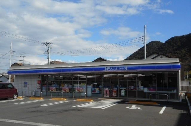 近くのローソン沼津下香貫南店まで400m（徒歩5分）