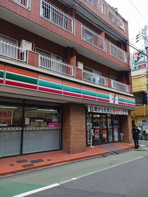 近くのセブンイレブンまで154m（徒歩2分）