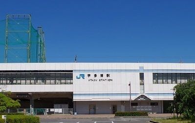 近くの宇多津駅まで4,000m(徒歩50分)