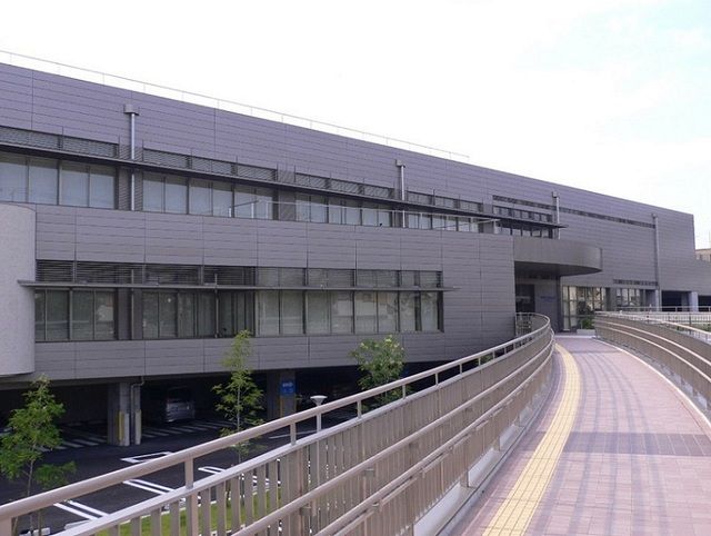 近くの浜松市立城北図書館まで600m(徒歩8分)
