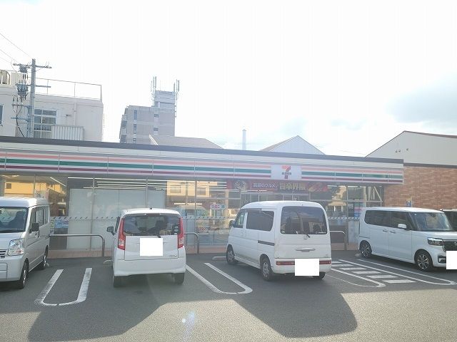 近くのセブンイレブン周南新宿通店まで350m(徒歩5分)
