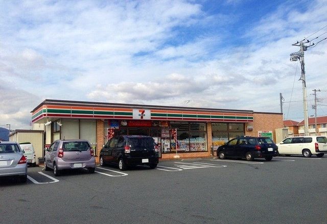 近くのセブン-イレブン 御殿場大坂店まで150m（徒歩2分）
