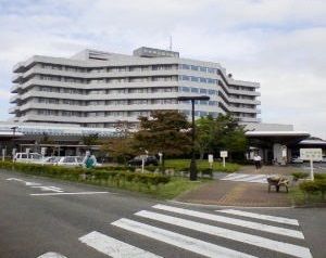 近くの病院まで1,700m（徒歩22分）