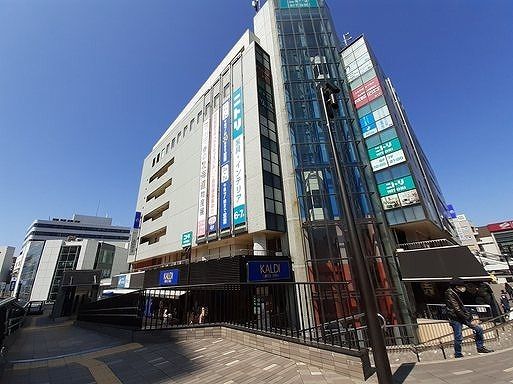 近くのさいか屋まで240m（徒歩3分）