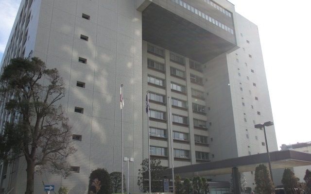 近くの船橋市役所まで500m(徒歩7分)