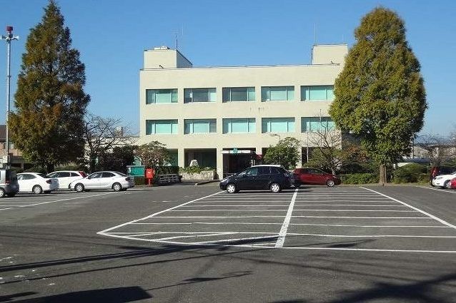 近くの佐賀市諸富支所まで800m（徒歩10分）