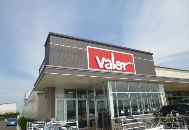 近くのバローまで1,000m（徒歩13分）