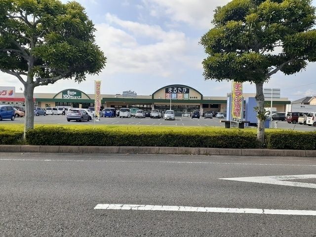 近くのまるたか生鮮市場富の原店まで1,337m（徒歩17分）