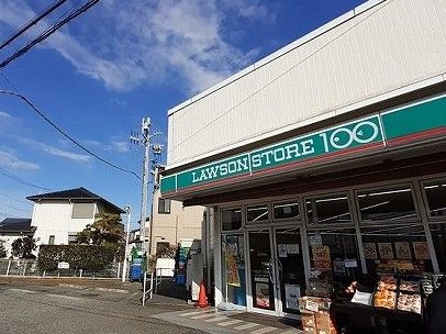 近くのコンビニまで450m（徒歩6分）