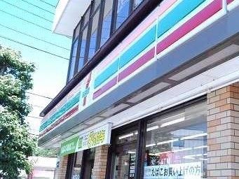近くのセブンイレブンまで600m(徒歩8分)