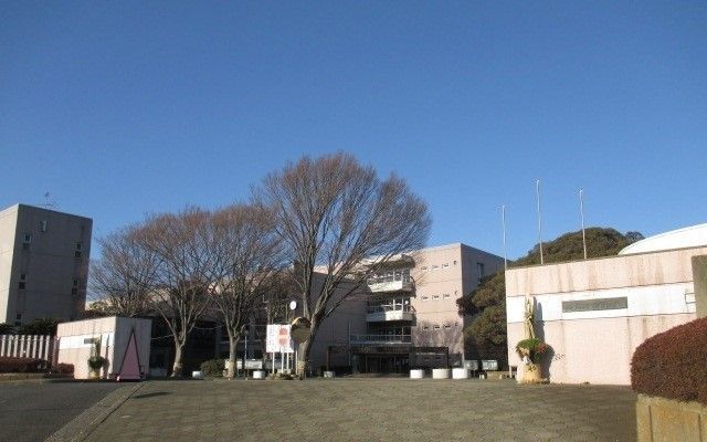 近くの日大生産工学部実籾キャンパスまで1,000m（徒歩13分）