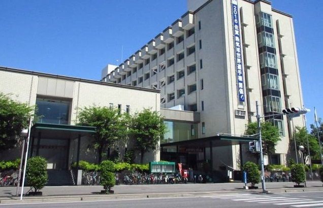 近くの佐賀市役所まで600m(徒歩8分)