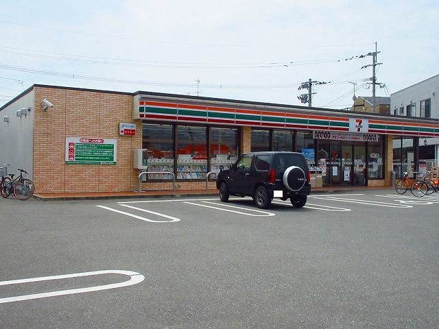 近くのセブンイレブン佐賀兵庫藤木店まで720m(徒歩9分)