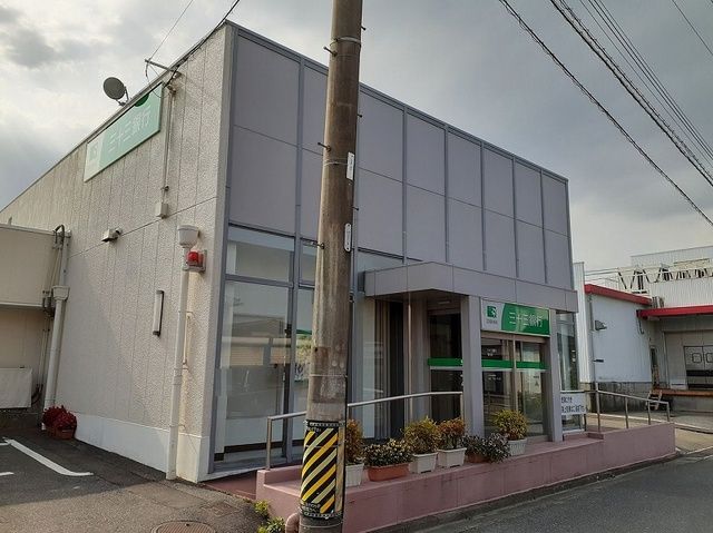 近くの三十三銀行桜支店まで900m(徒歩12分)