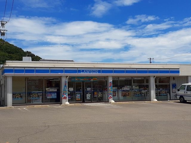 近くのローソン福山奈良津町三丁目店まで600m（徒歩8分）