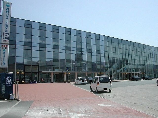 近くの西舞鶴駅まで1,000m（徒歩13分）