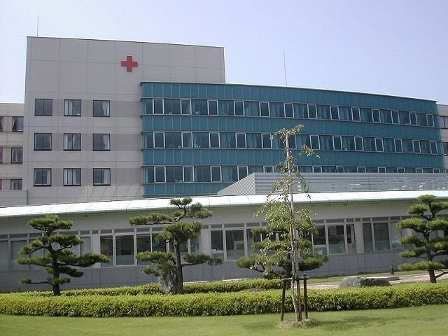 近くの舞鶴赤十字病院まで1,200m（徒歩15分）