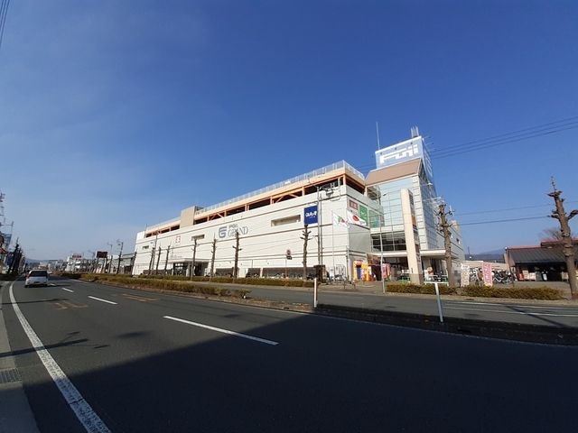 近くのフジグラン高知まで850m（徒歩11分）