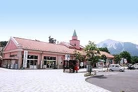 近くの道の駅ちちぶまで1,100m（徒歩14分）