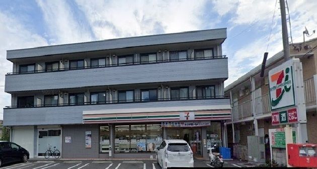 近くのセブンイレブンまで83m（徒歩2分）
