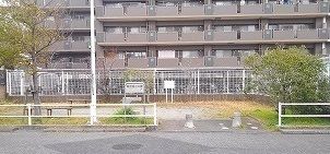 近くの高品第2公園まで37m(徒歩1分)