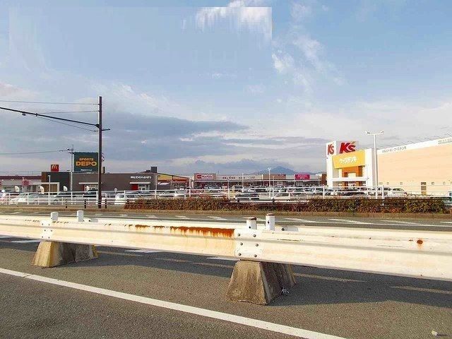 近くのクロス21UTOまで2,700m（徒歩34分）