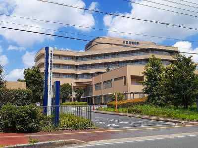 近くの青葉病院まで860m（徒歩11分）