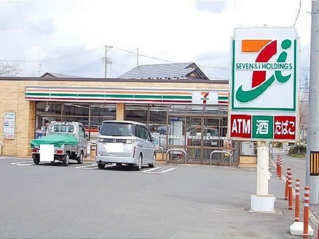 近くのセブンイレブンまで350m(徒歩5分)