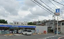 近くのローソンまで130m（徒歩2分）