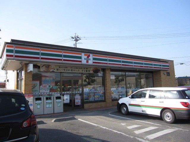 近くのセブンイレブン真備川辺店まで1,500m（徒歩19分）