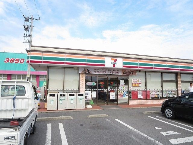 近くのコンビニまで1,200m（徒歩15分）