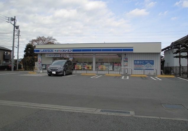 近くのローソン+スリーエフまで450m(徒歩6分)