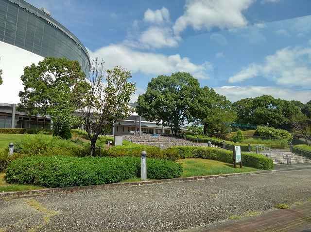 近くのパークドームまで1,100m（徒歩14分）