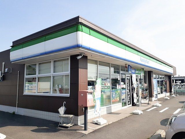 近くのコンビニまで1,500m（徒歩19分）