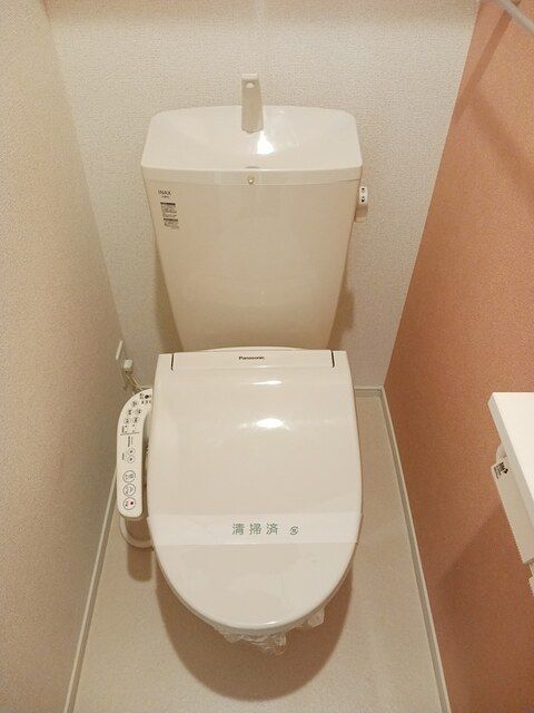 コスメニア向中野_内装_0