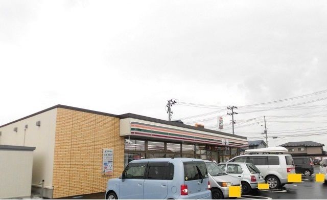 近くのセブンイレブン北上駅東口店まで500m（徒歩7分）