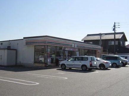 近くのセブンイレブンまで950m(徒歩12分)