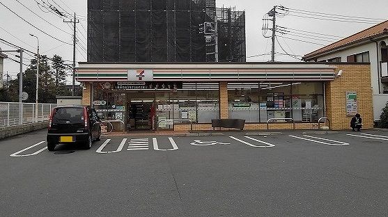 近くのセブンイレブンさいたま辻5丁目まで450m（徒歩6分）