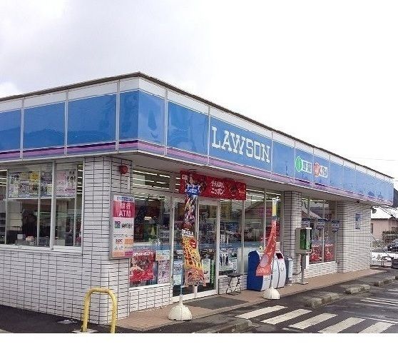 近くのローソン福島森合店まで600m（徒歩8分）
