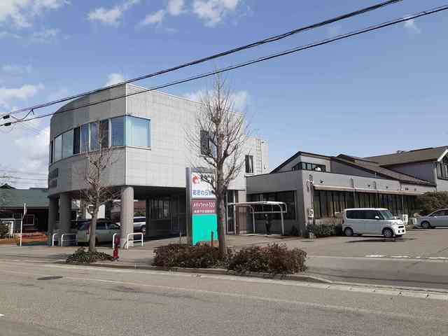 近くのおぎわら医院まで606m（徒歩8分）
