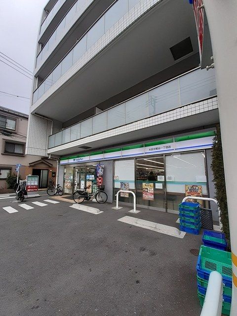 近くのコンビニまで105m（徒歩2分）