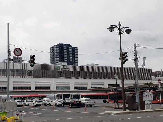 近くの駅まで1,100m（徒歩14分）