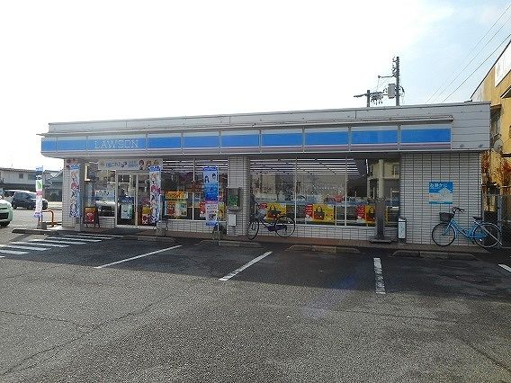近くのローソン神辺十三軒屋店まで500m（徒歩7分）