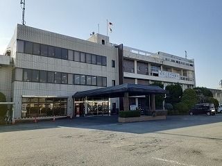 近くの役所まで260m（徒歩4分）