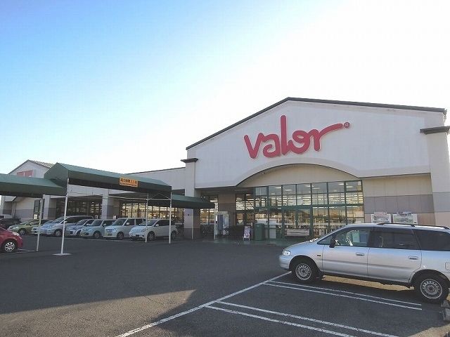 近くのバロー島店まで400m（徒歩5分）