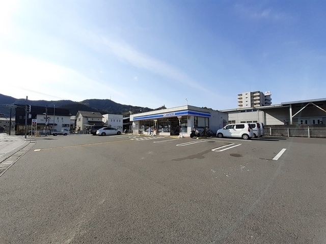 近くのローソン 高知神田店まで650m(徒歩9分)