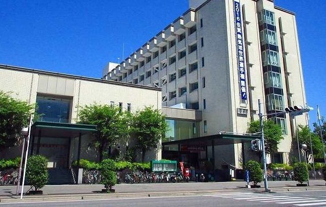 近くの佐賀市役所まで2,000m（徒歩25分）