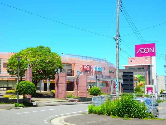 近くのイオン桑名店まで2,400m（徒歩30分）