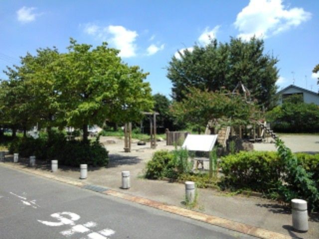近くの川原附公園まで40m（徒歩1分）