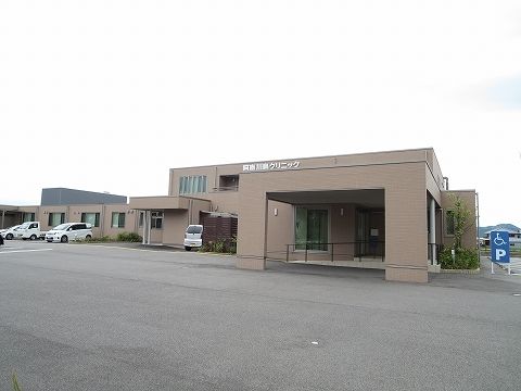 近くの病院まで750m（徒歩10分）